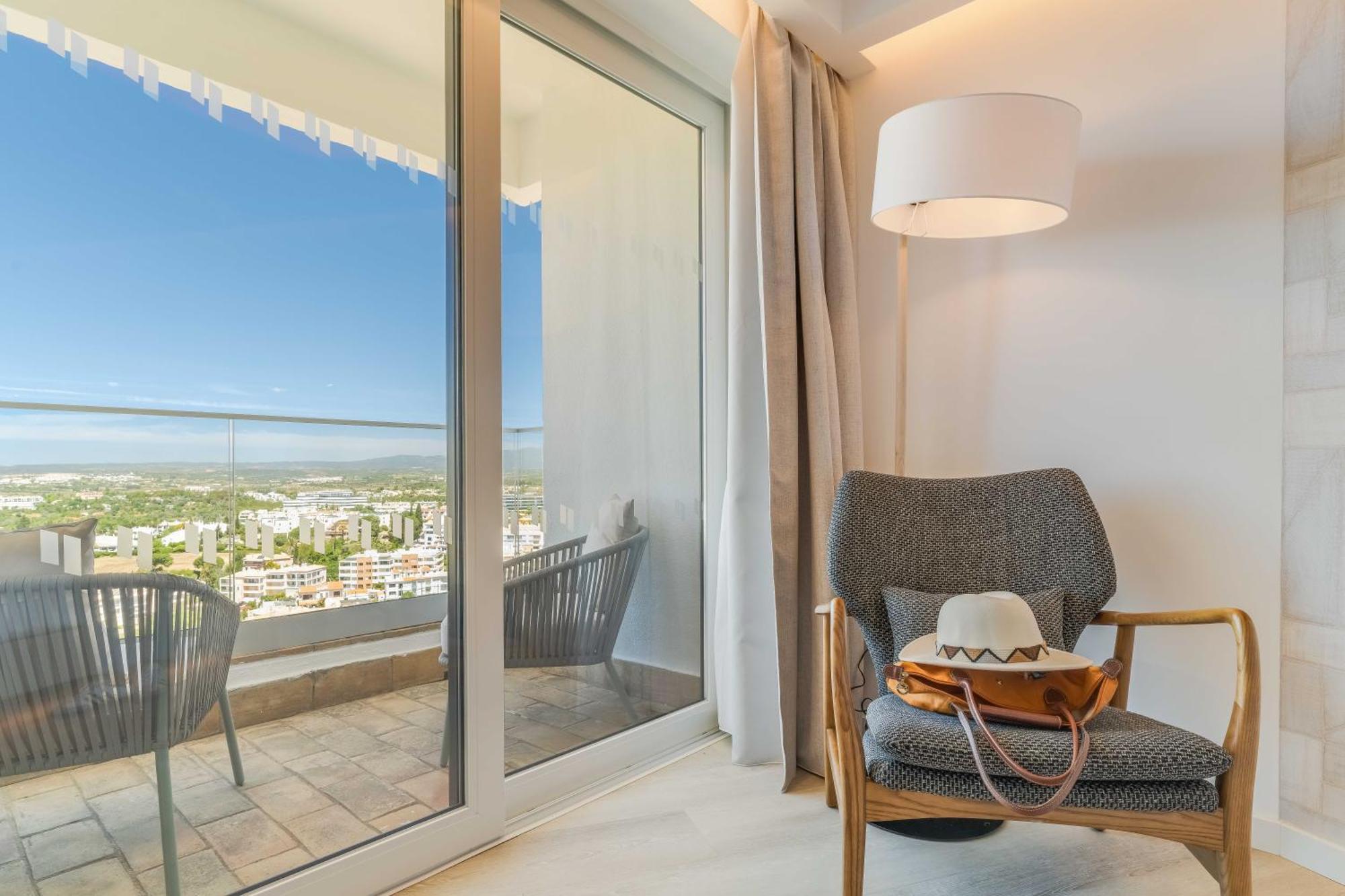 Pestana Blue Alvor Beach Ngoại thất bức ảnh A room at the hotel